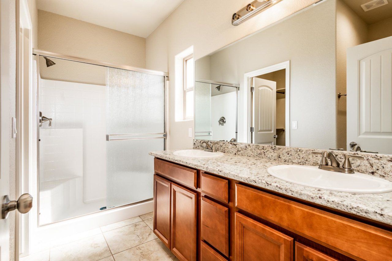 New Home Construction in Kingman AZ, Custom Home Builder Services, Modern Home Design Trends, Arizona Real Estate, Home Buyer