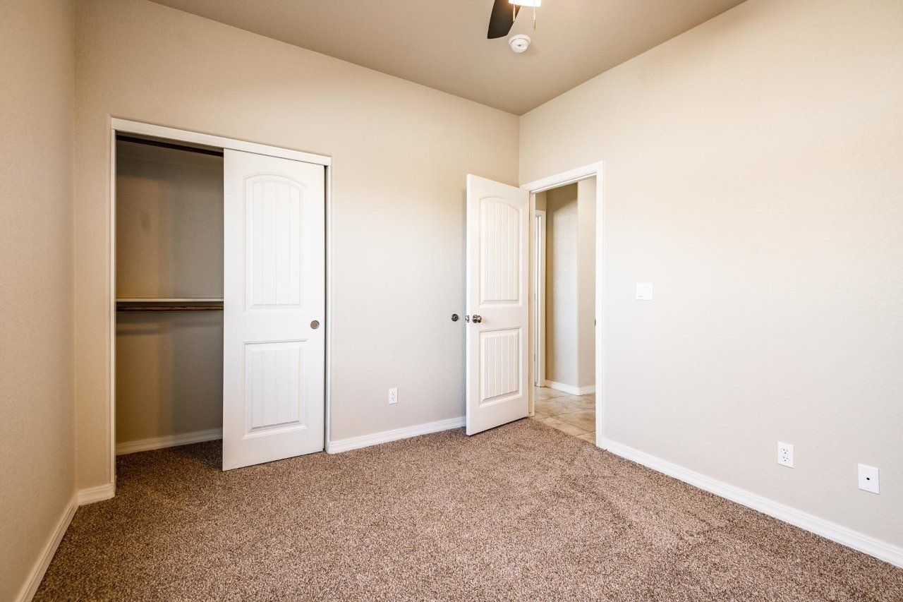 New Home Construction in Kingman AZ, Custom Home Builder Services, Modern Home Design Trends, Arizona Real Estate, Home Buyer