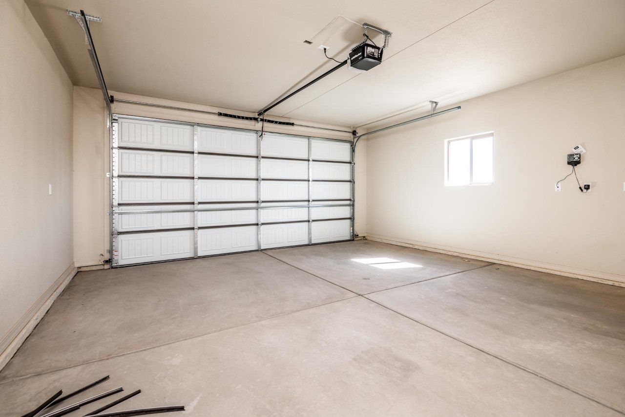 New Home Construction in Kingman AZ, Custom Home Builder Services, Modern Home Design Trends, Arizona Real Estate, Home Buyer