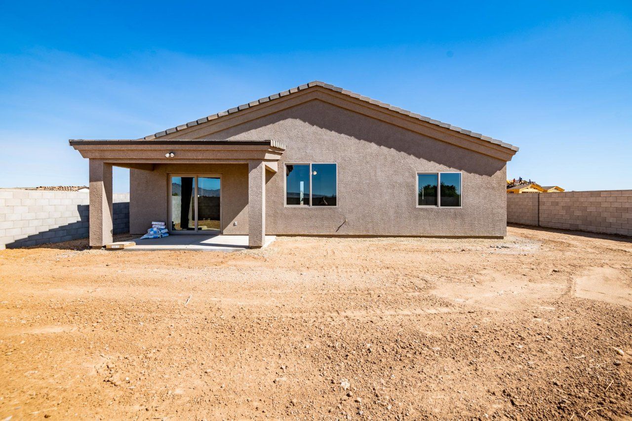 New Home Construction in Kingman AZ, Custom Home Builder Services, Modern Home Design Trends, Arizona Real Estate, Home Buyer