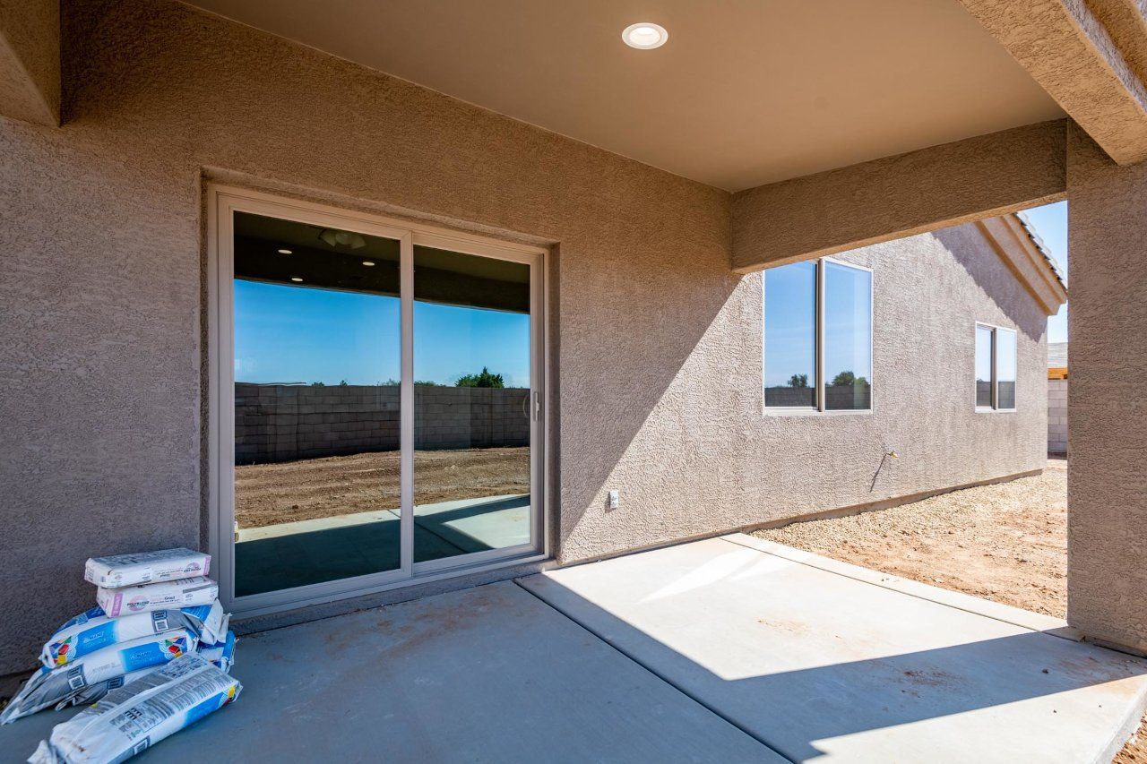 New Home Construction in Kingman AZ, Custom Home Builder Services, Modern Home Design Trends, Arizona Real Estate, Home Buyer