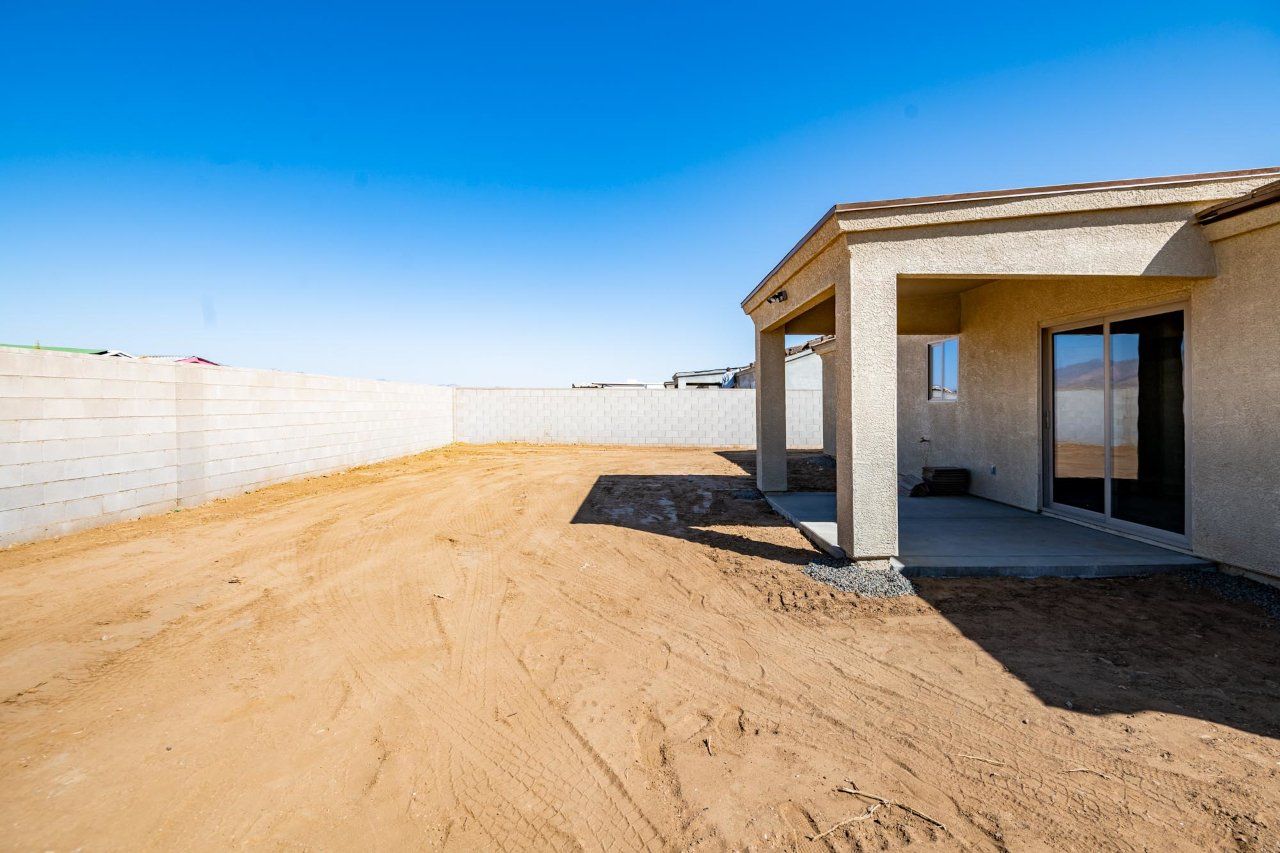 New Home Construction in Kingman AZ, Custom Home Builder Services, Modern Home Design Trends, Arizona Real Estate, Home Buyer