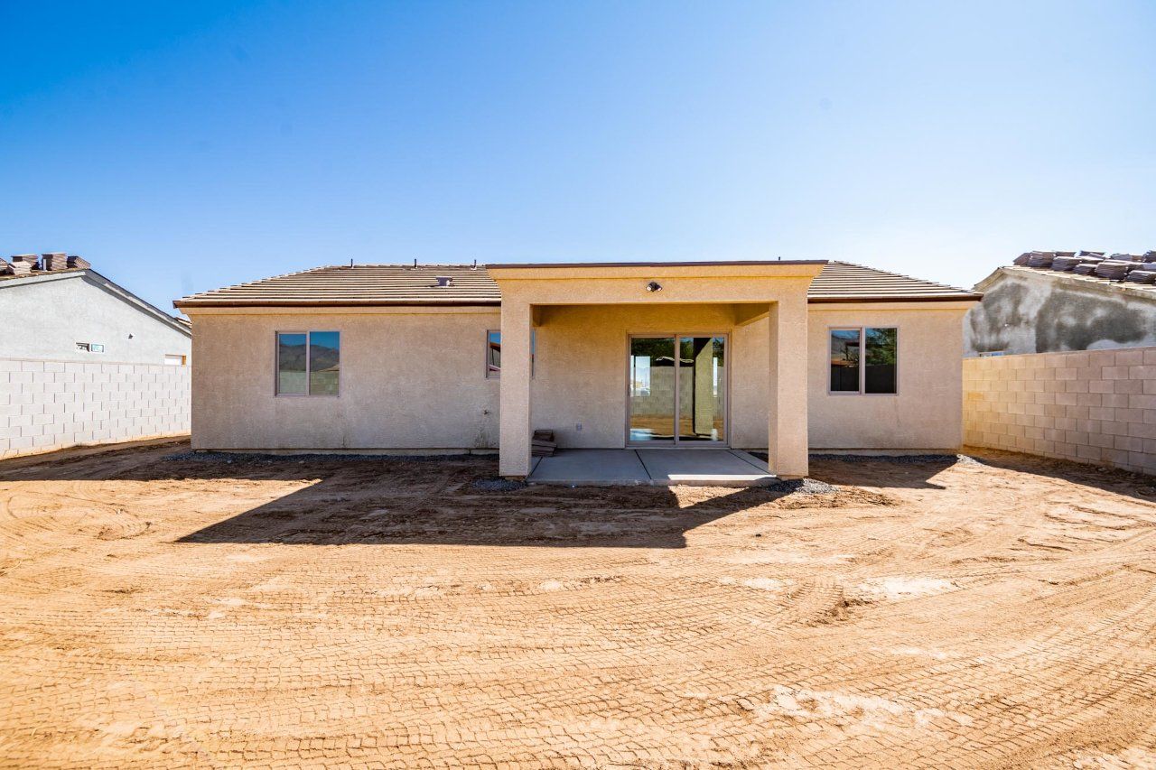 New Home Construction in Kingman AZ, Custom Home Builder Services, Modern Home Design Trends, Arizona Real Estate, Home Buyer