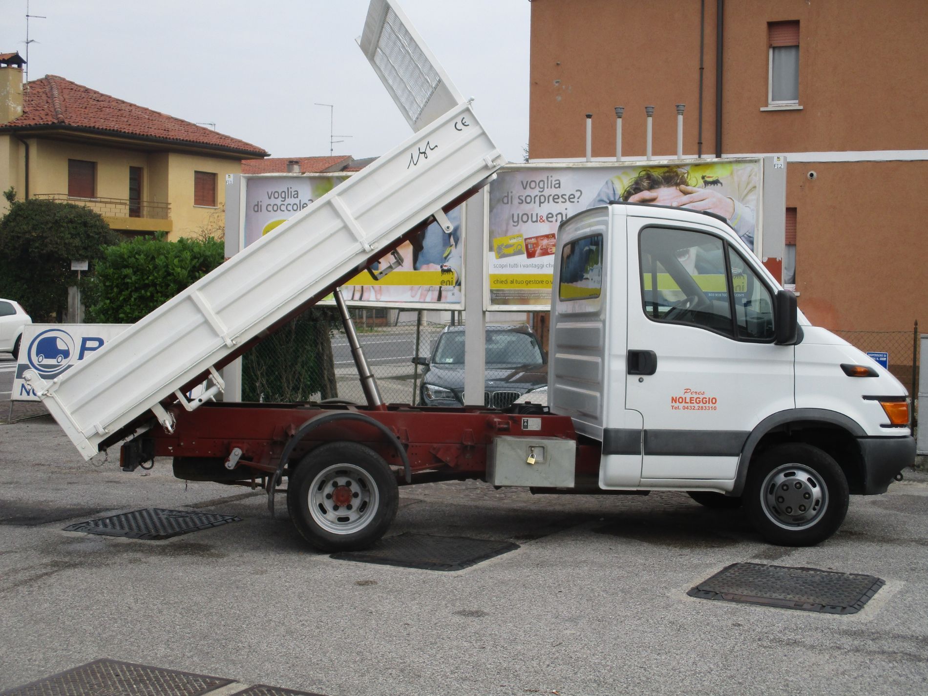 camion con sponda idraulica