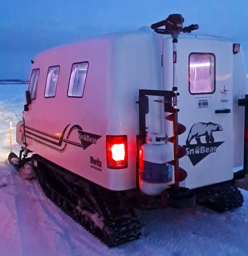 SnoBear ice fishing guide Lake Sakakawea