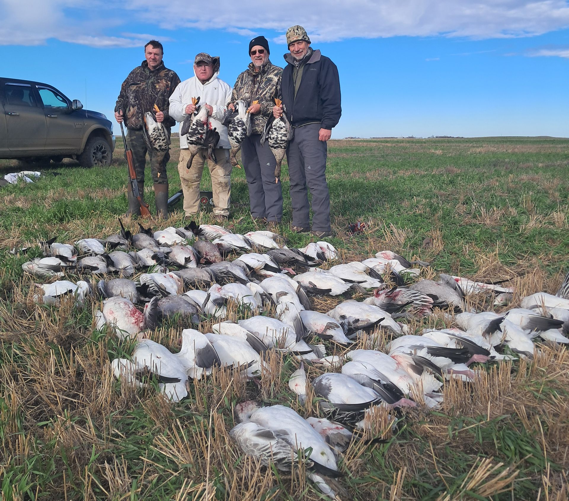 waterfowl hunting guide and outfitter in ND