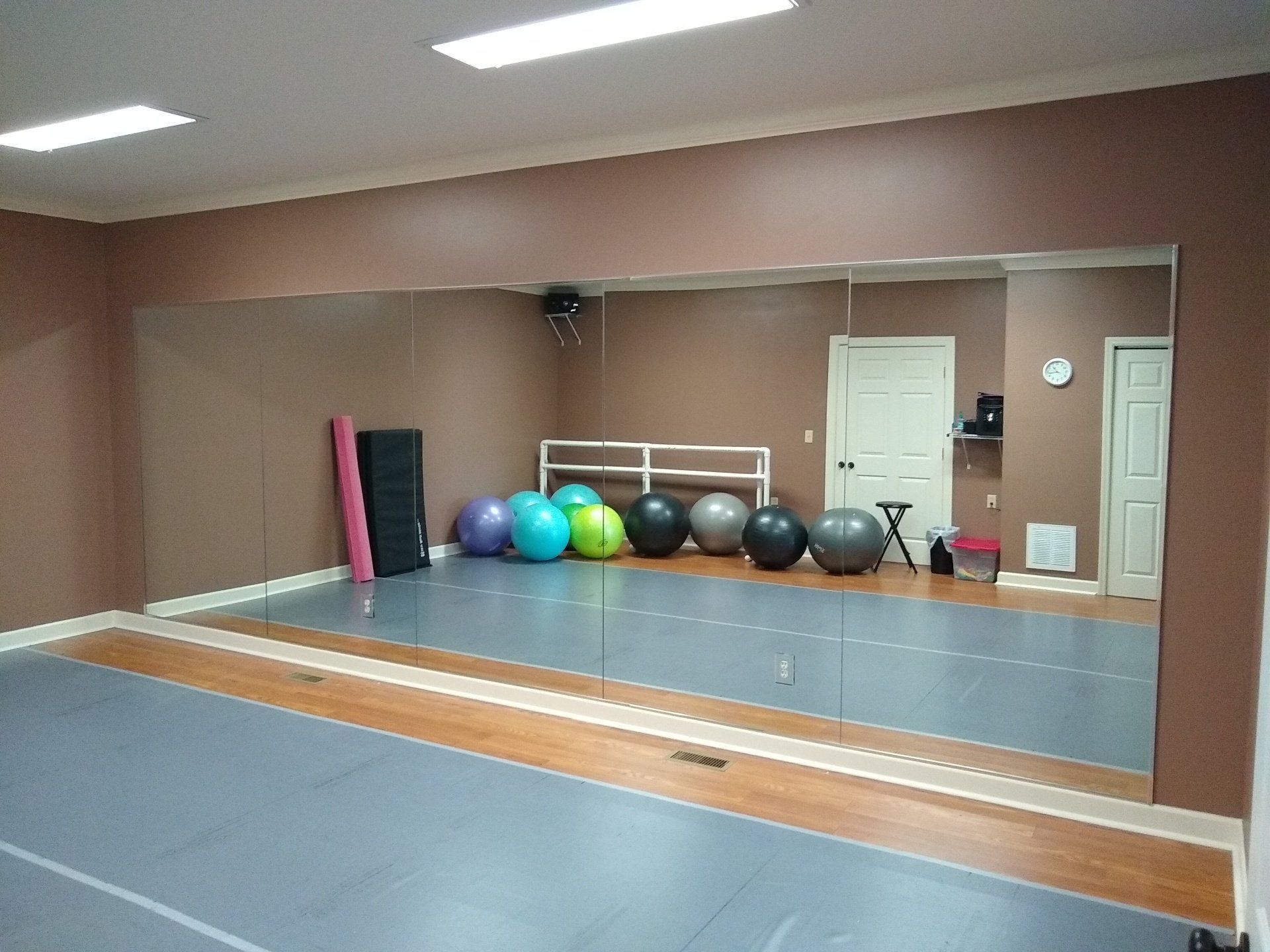 Mirror Installation Huntsville, AL Huntsville Glass