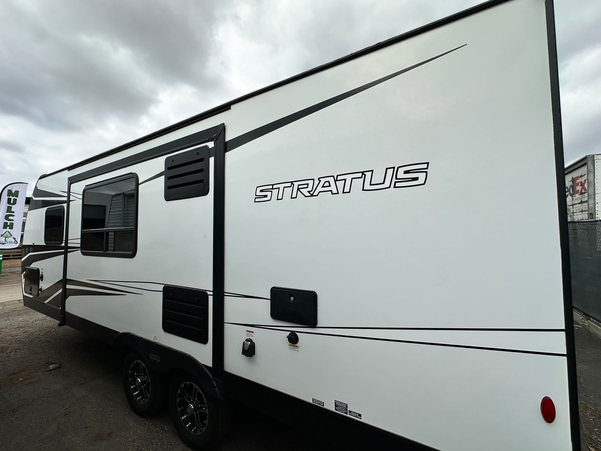 2021 VENTURE STRATUS 231VRB - SOLD!