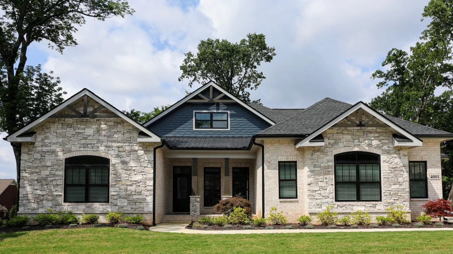 A brick house built by custom home builder in Huntsville AL