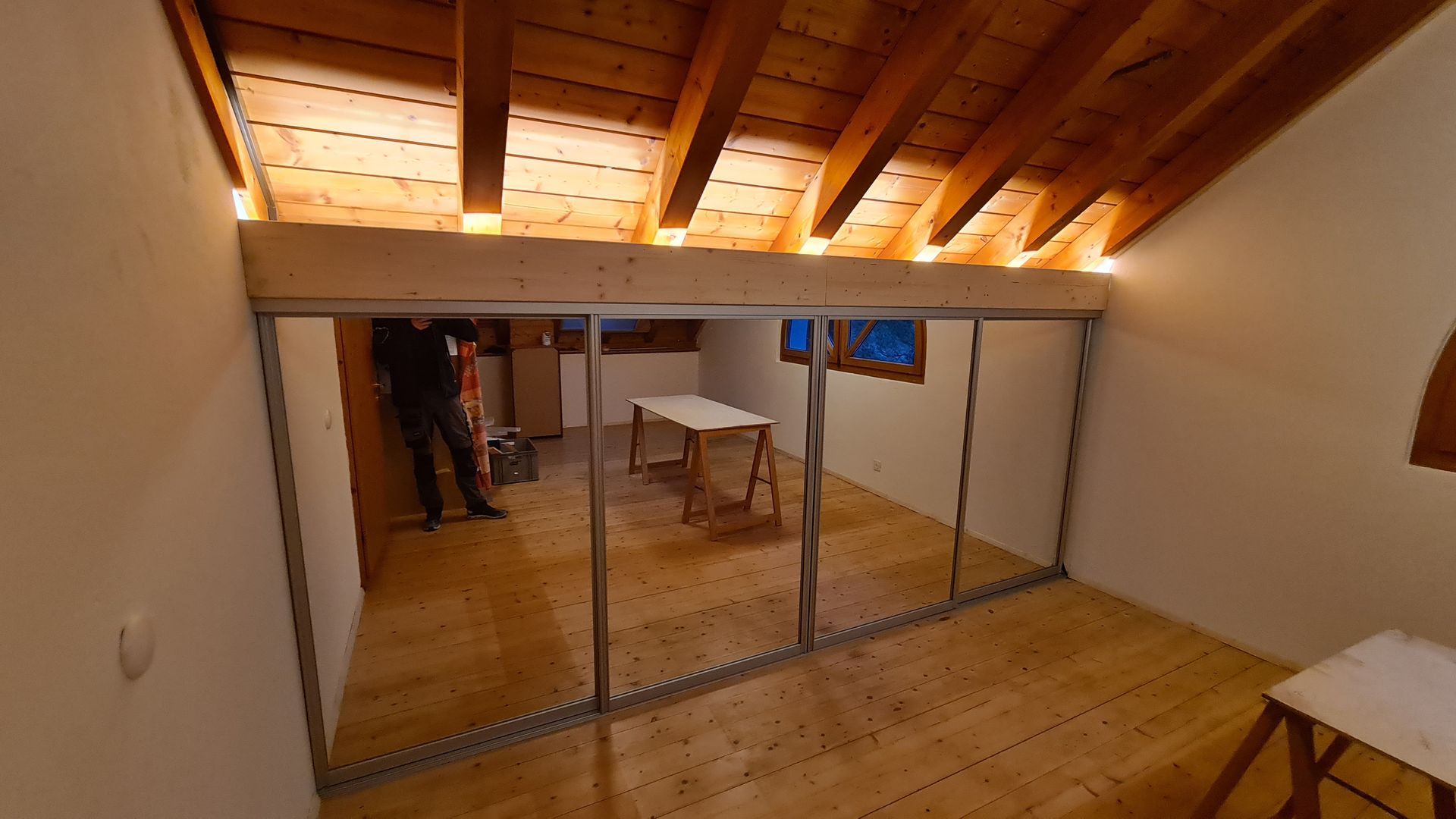 Schiebetüren verspiegelt