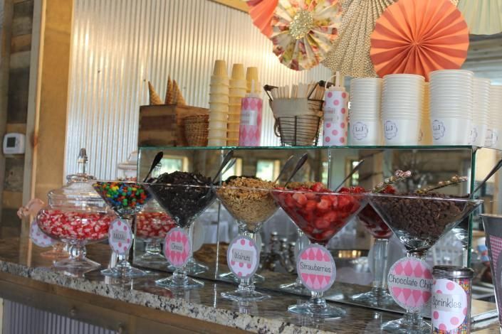 ice cream bar at wedding
