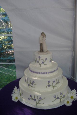 Bride and groom wedding cake — Hawley, PA — Sweet Sensation Cakes