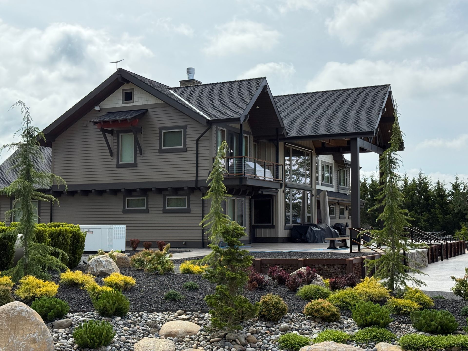 Luxury custom home  and outdoor living area built by Elite Construction and Design in Vancouver, WA.
