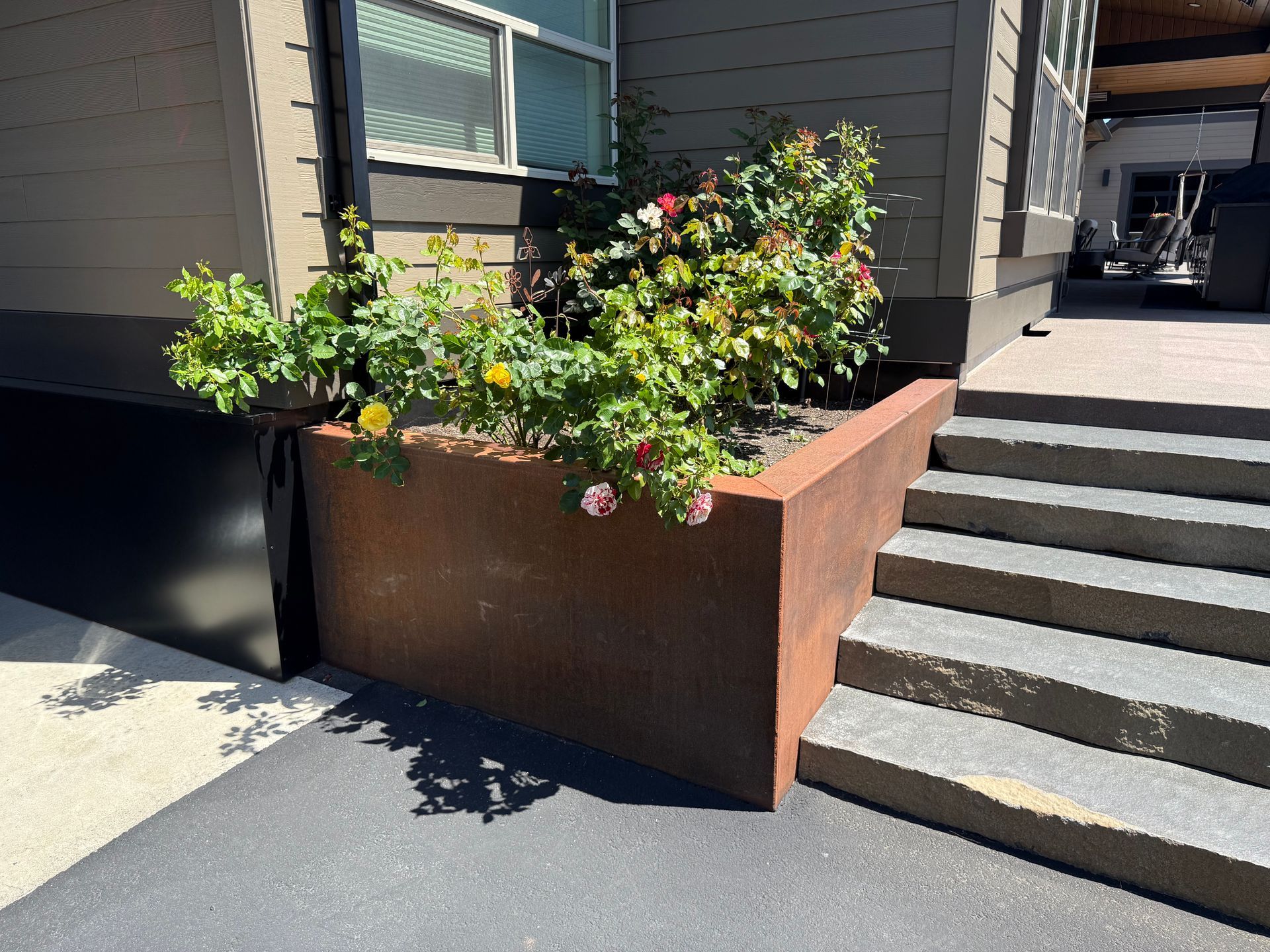 Custom steel planter