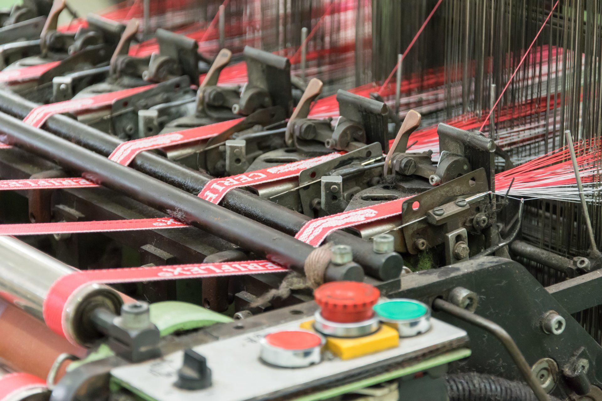 produzione nastri rossi