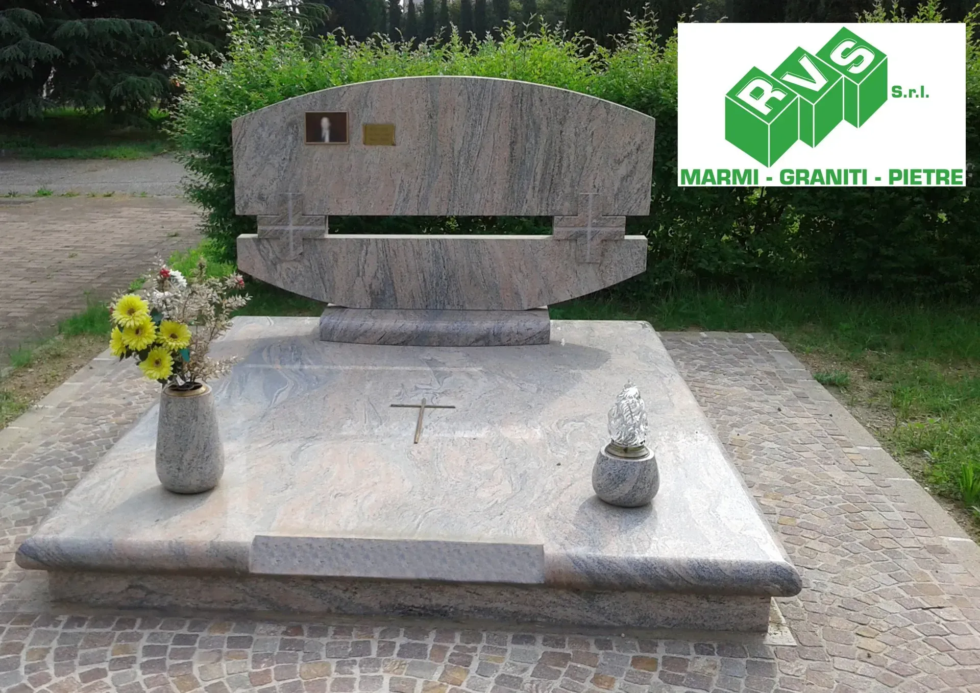 Marmi e Lapidi - Agenzia C.O.F. in provincia di Milano e Monza