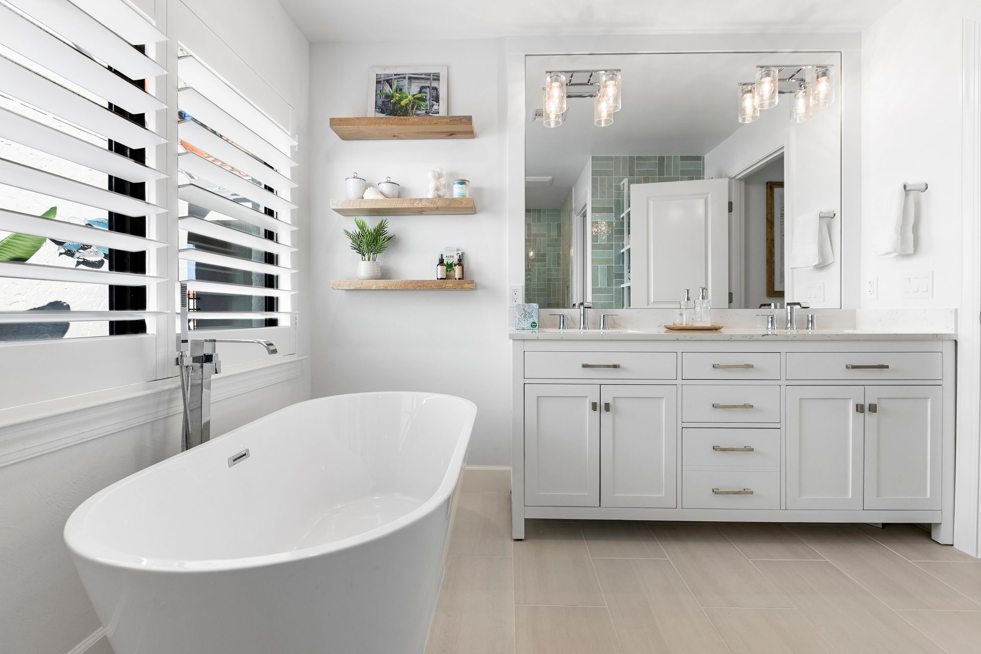 Bath Tub — Naples, FL — Treeline Building