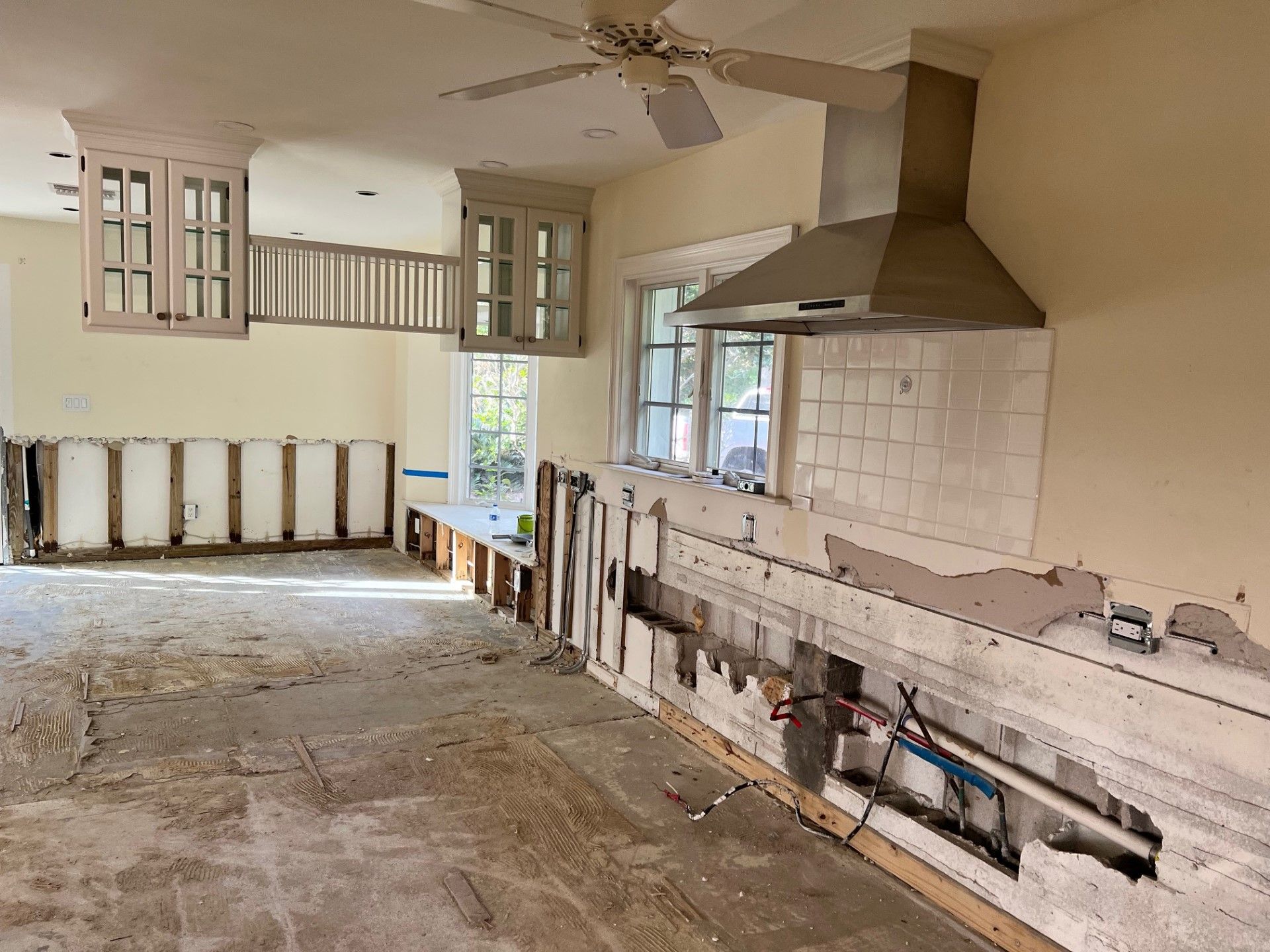 Before kitchen remodel — Naples, FL — Treeline Building