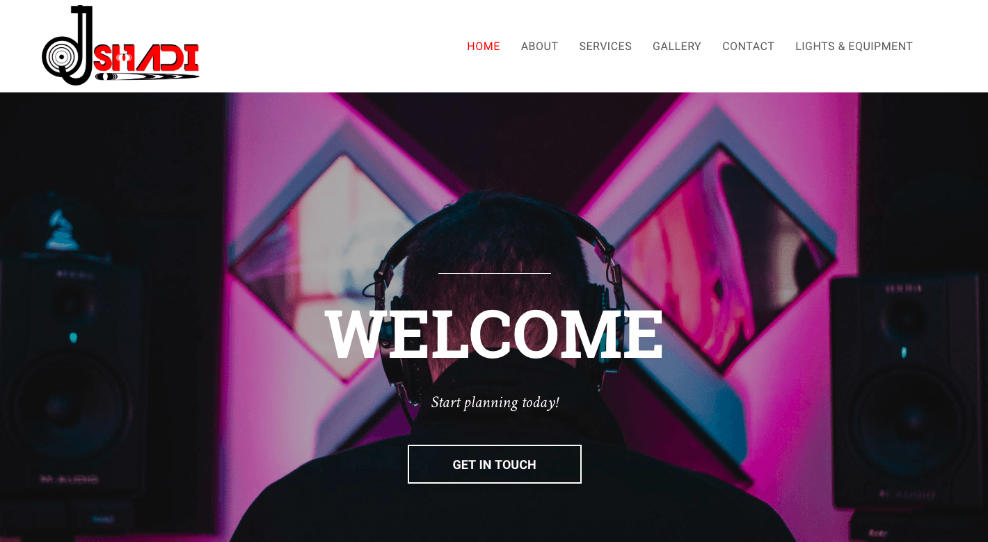 A man wearing headphones is on the welcome page of a website