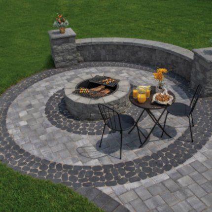 Round Table Collection — Freehold, NJ — New Jersey Pavers