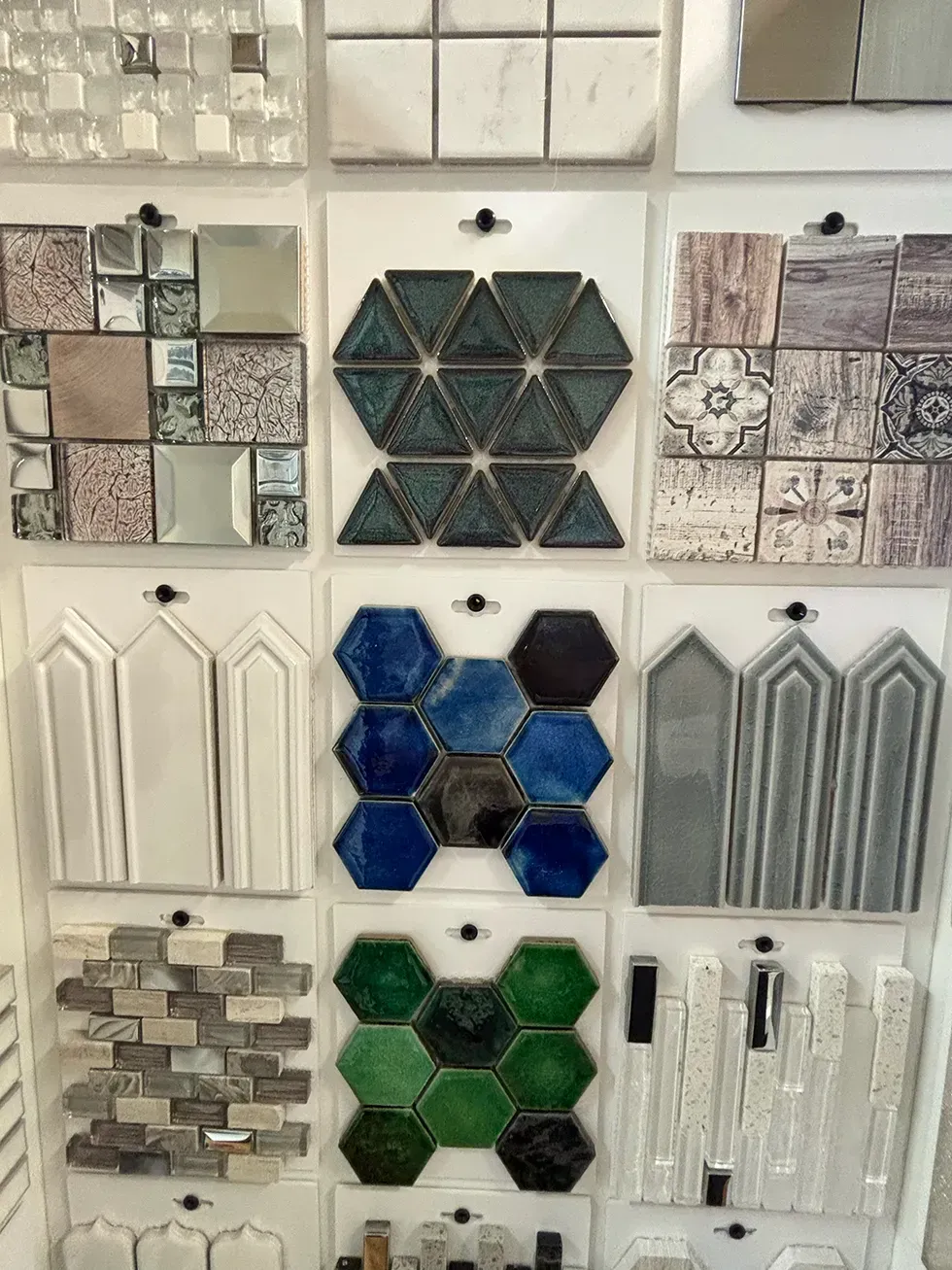 Gray rectangular stone tile pattern.