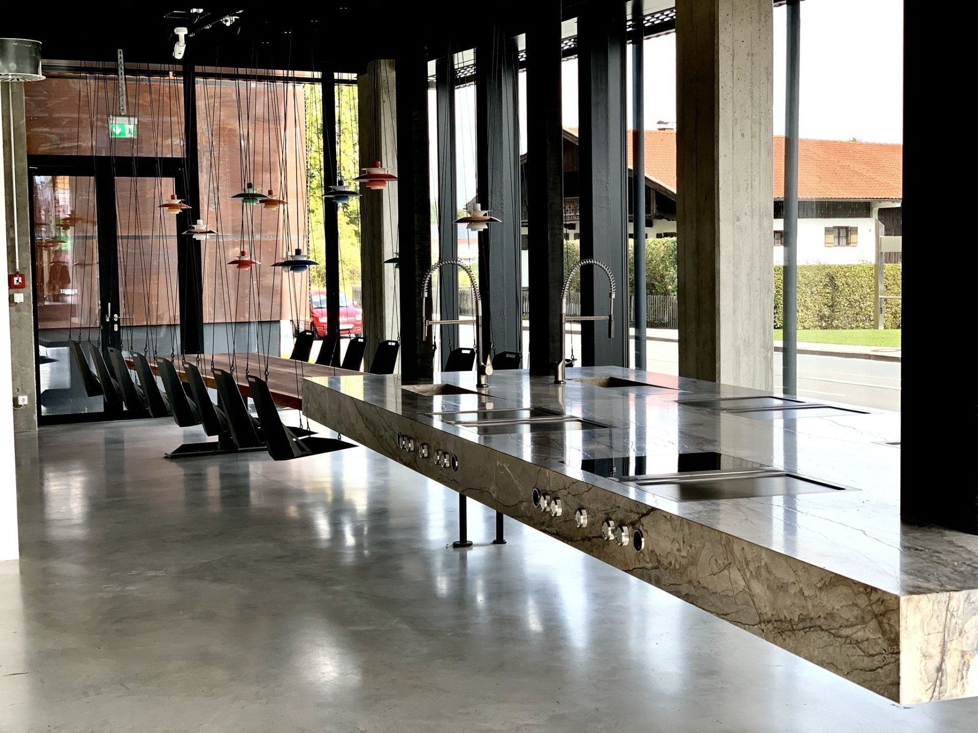 Leo Möbeldesign, Leistungen, Küchen