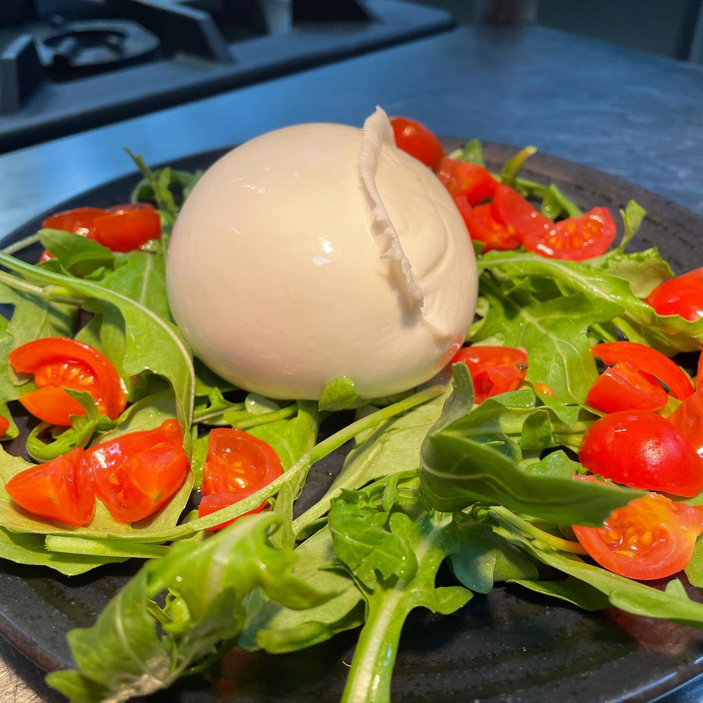 mozzarella e insalata