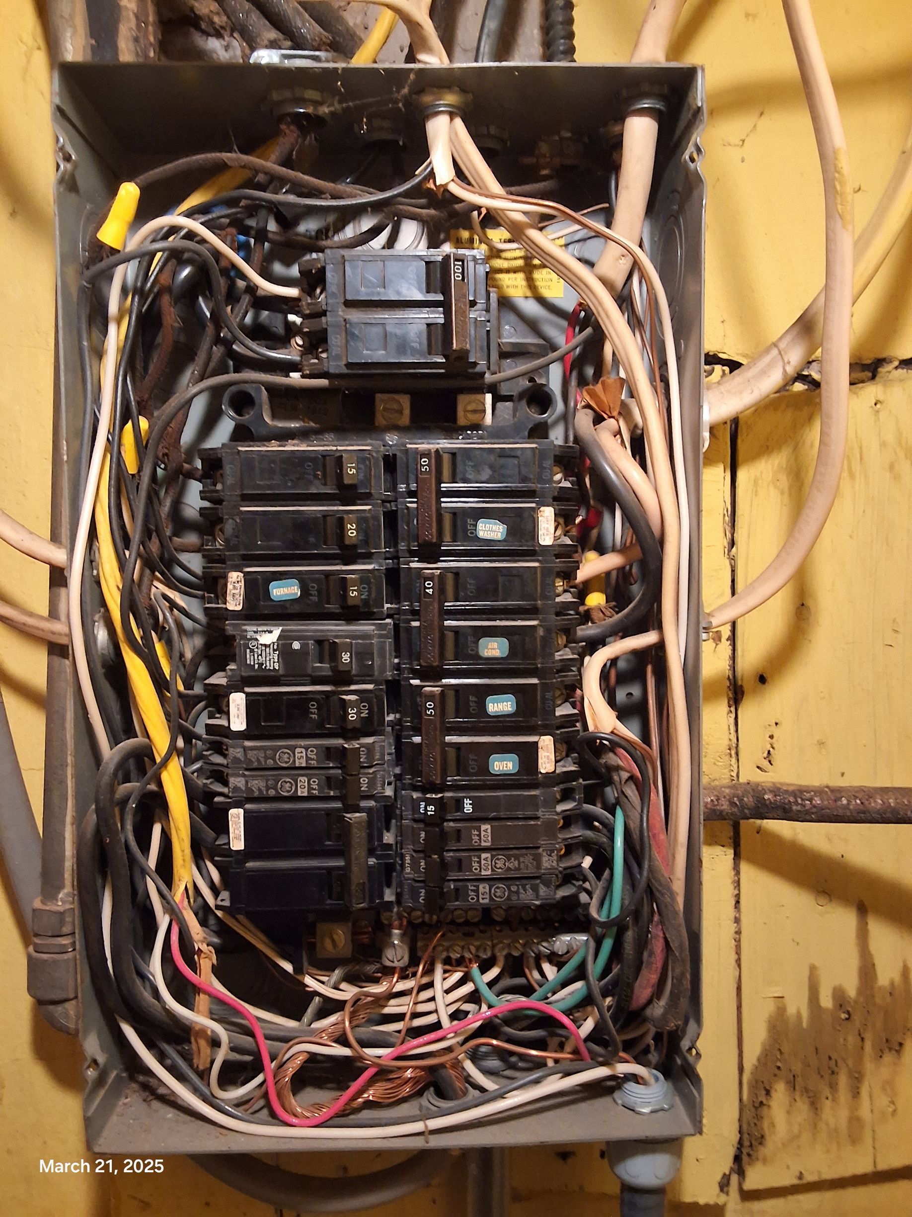 Common Outlet Issues & Warning Signs