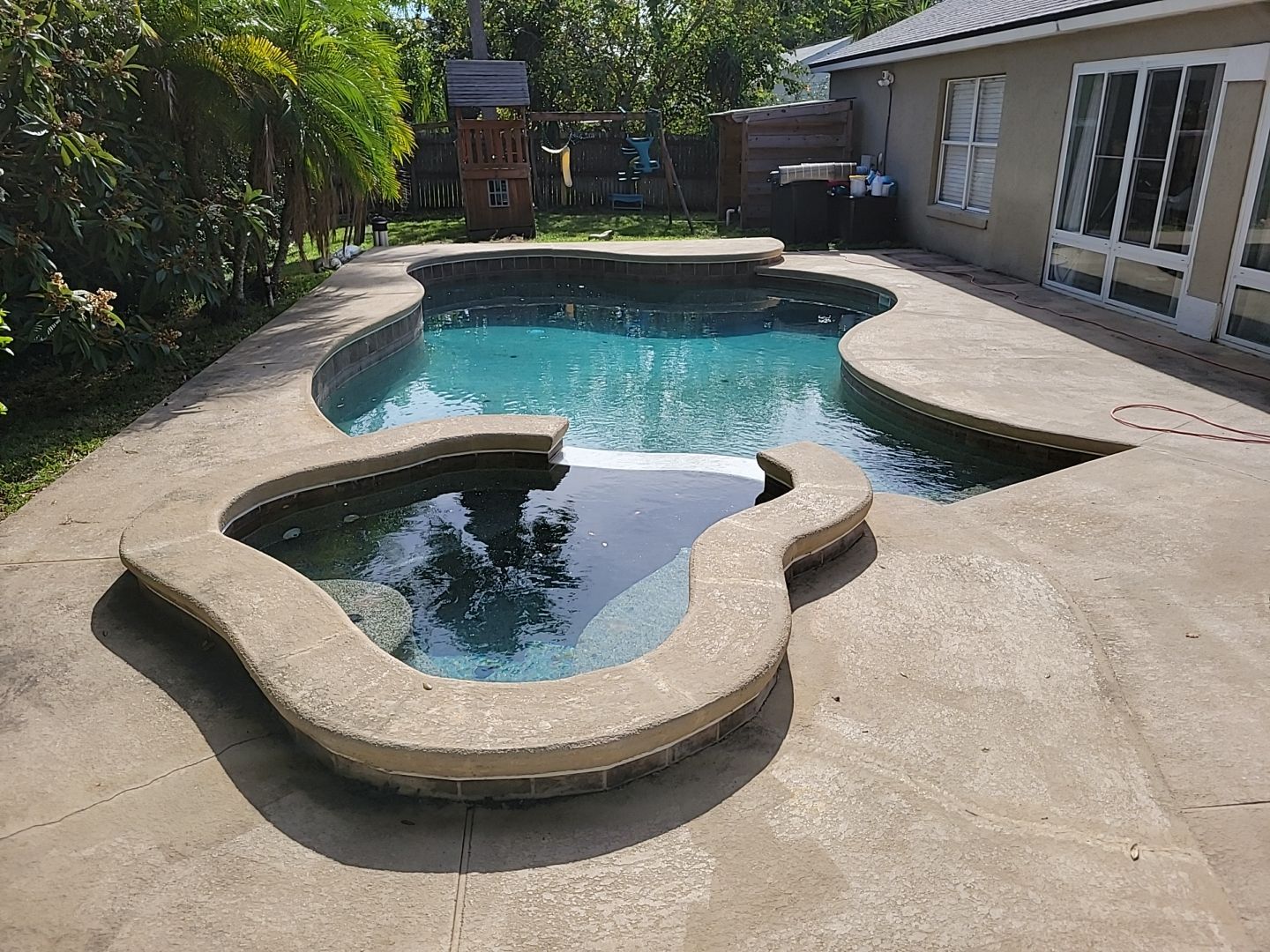 Pool With Clear Water — Tampa, FL — Concrete Facelift LLC