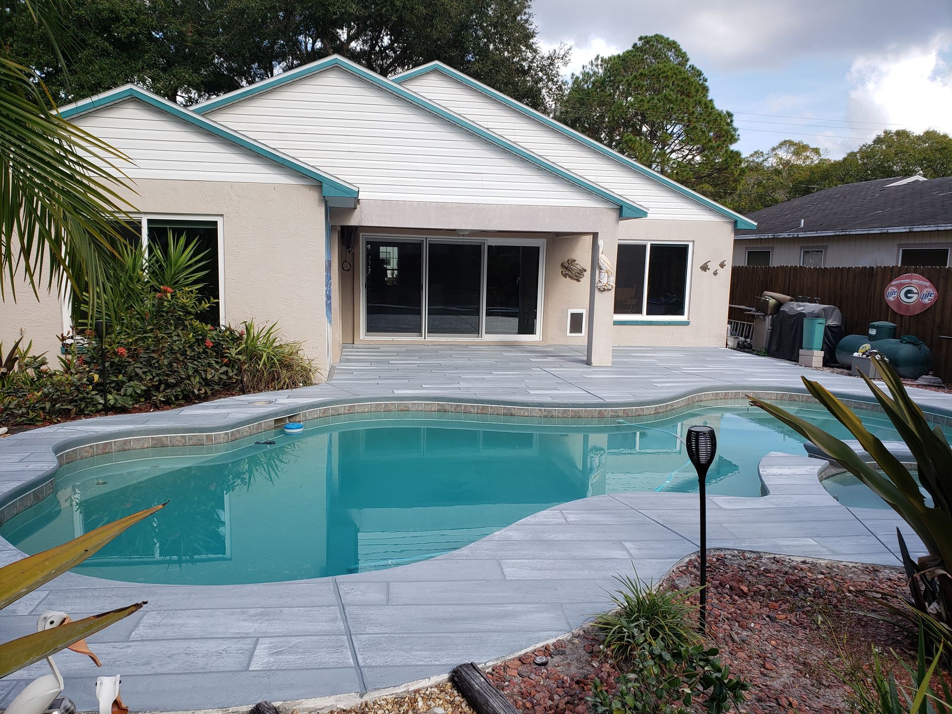 Concrete Driveway — Tampa, FL — Concrete Facelift LLC