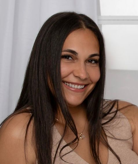 Miriam Figuerola Headshot