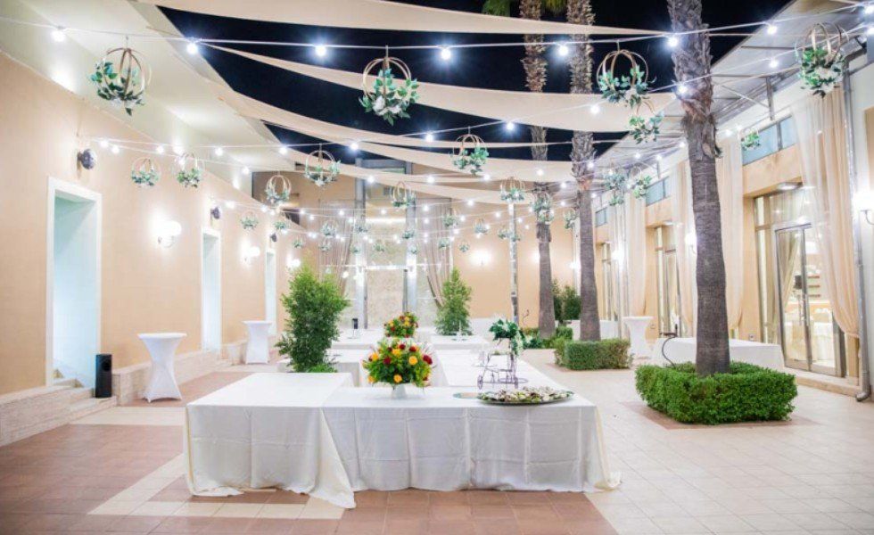 organizzazione di ricevimenti serali all'aperto