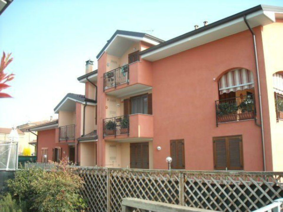 Palazzina residenziale con terrazzi