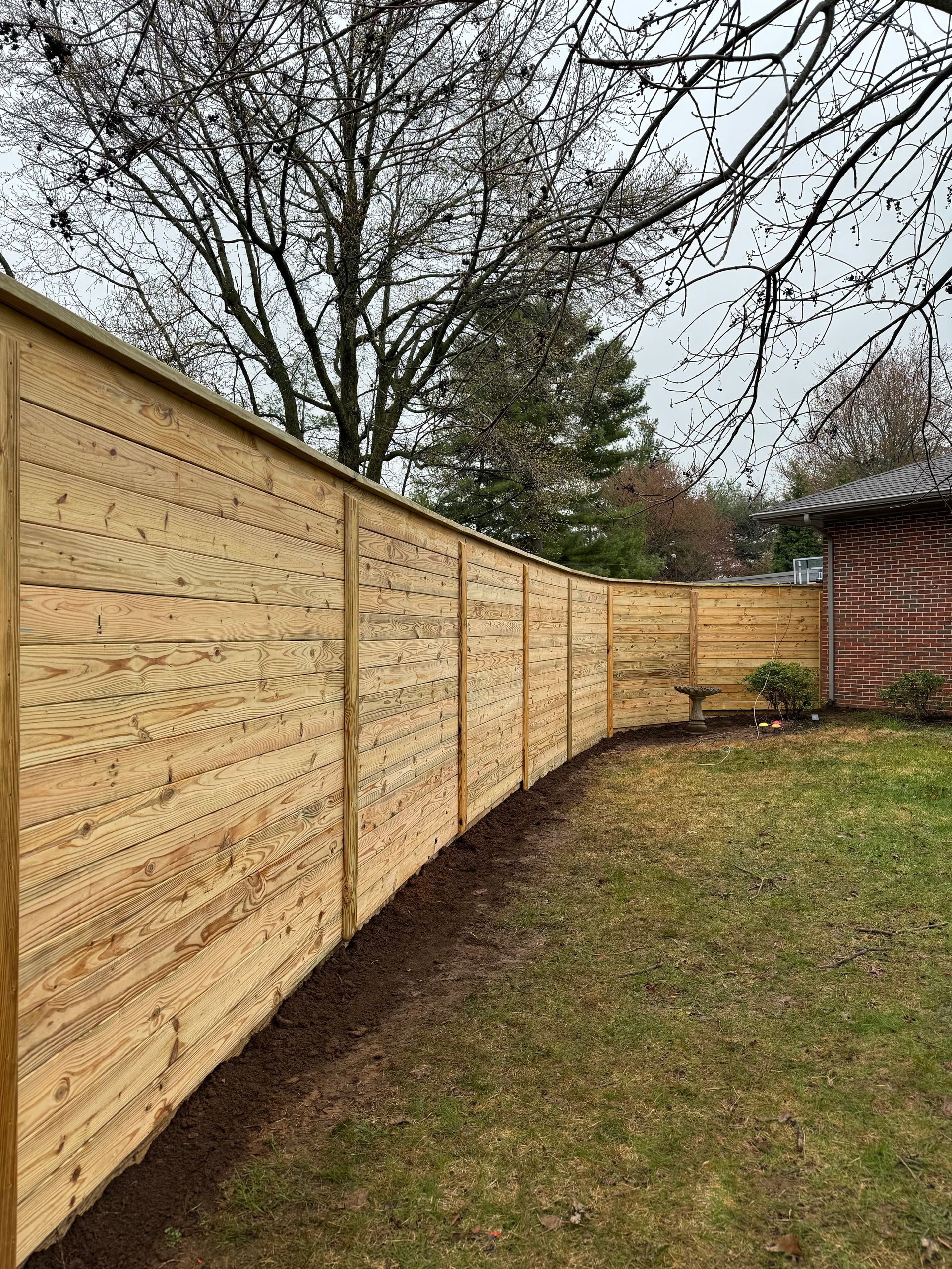 Residential Horizonal Privacy Fence   —  Lexington, KY — Chafin Fence LLC