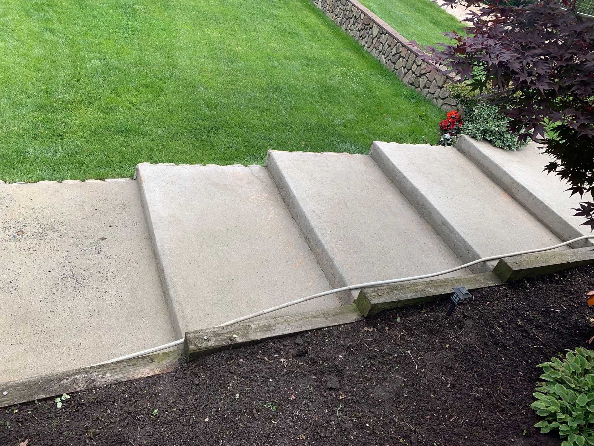 power wash concrete steps