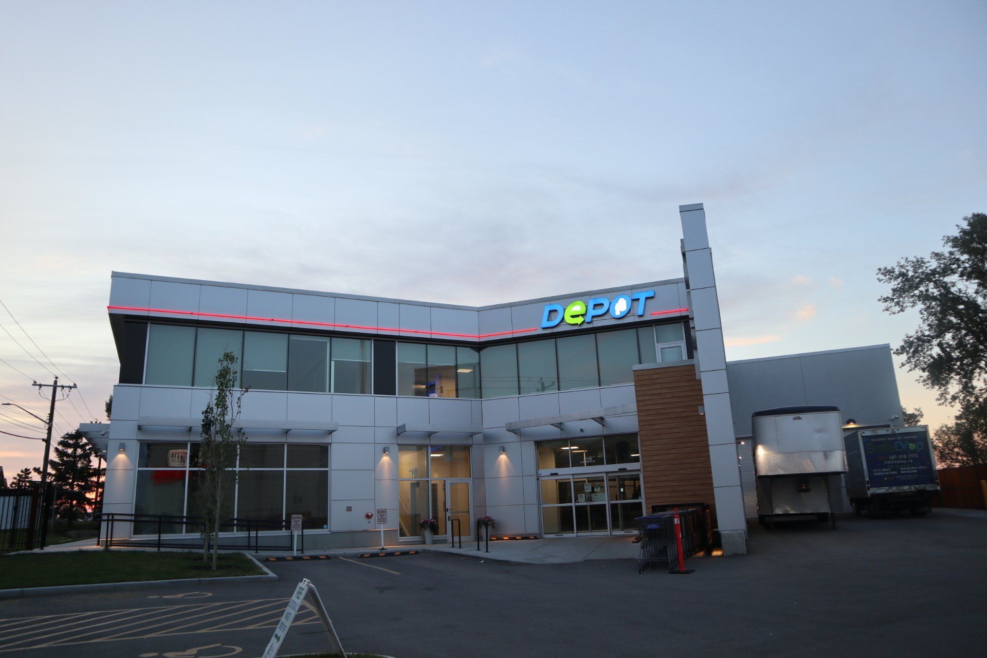 a building with the word depot on it