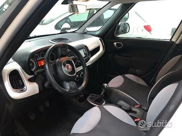 Posti anteriori Fiat 500L