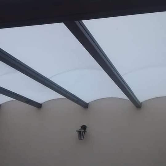 DOMOS Y POLICARBONATO