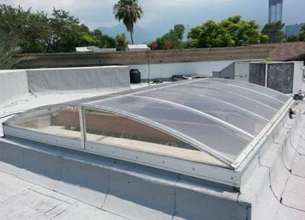 DOMOS Y POLICARBONATO