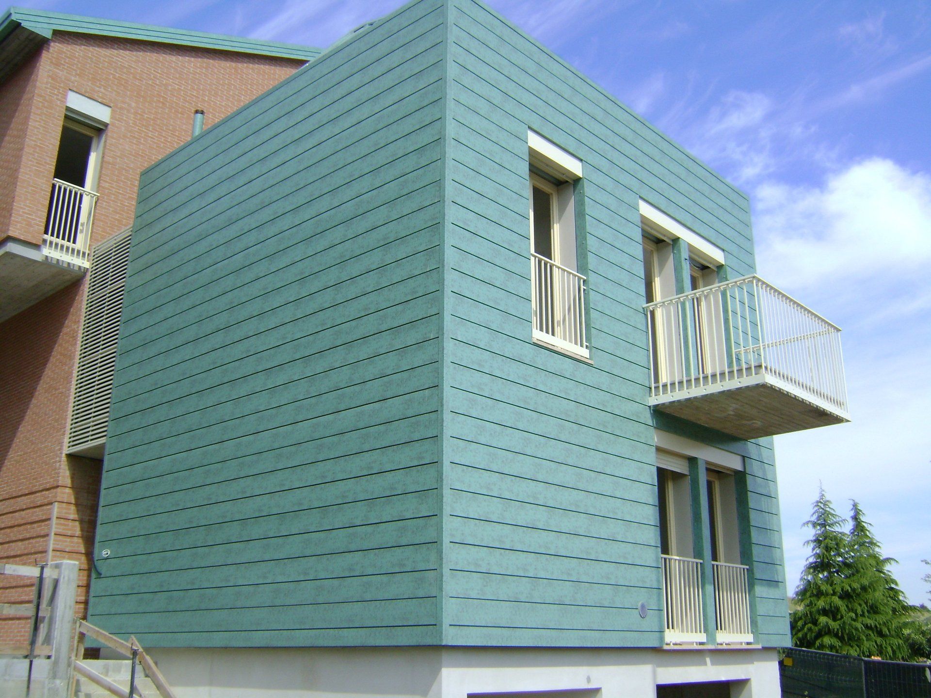 esempio di tettoia con struttura in lamiera 7