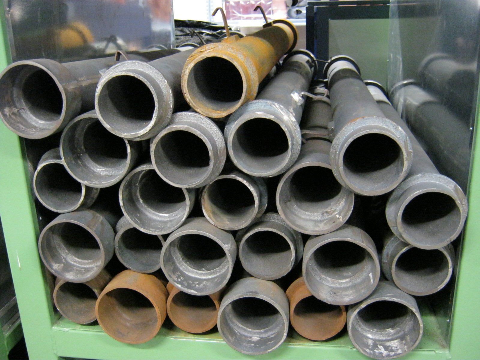 fornitura di grondaie in magazzino da esposizione 20