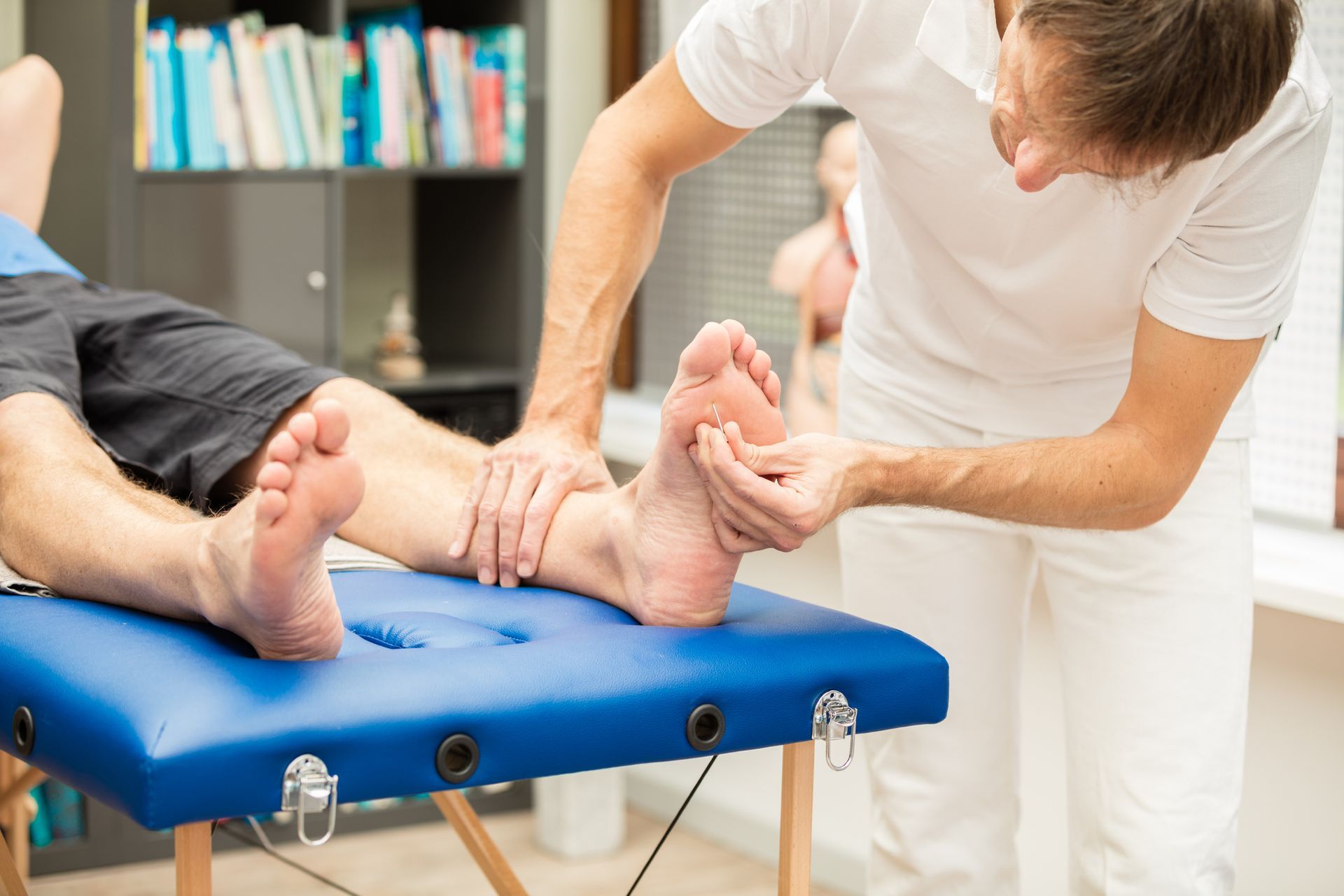 carmel chiropractor for neuropathy treatment