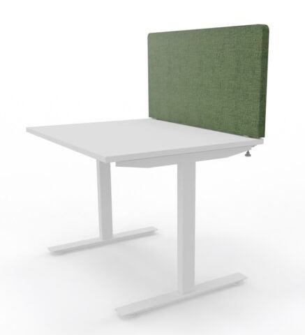 Hvitt hev- og senkebord med grønt stoffpanel.