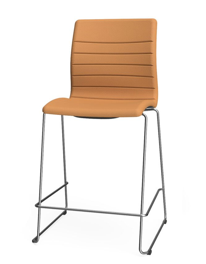 Brun og sølvfarget barkrakk med ribbet rygg og minimalistisk ramme.