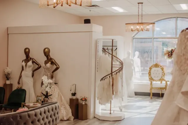 How to Clean a Wedding Dress