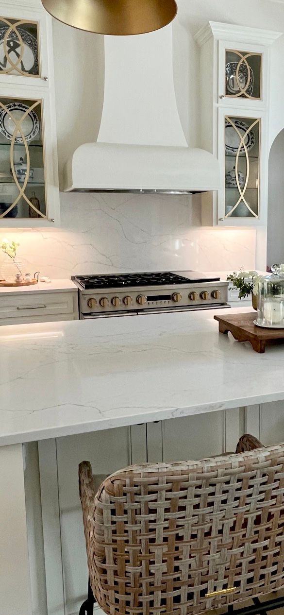 Modern Interior Kitchen — Benton, LA — Sheppard’s Countertops