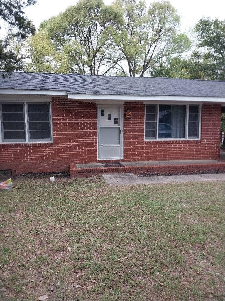 front exterior view of a residential house