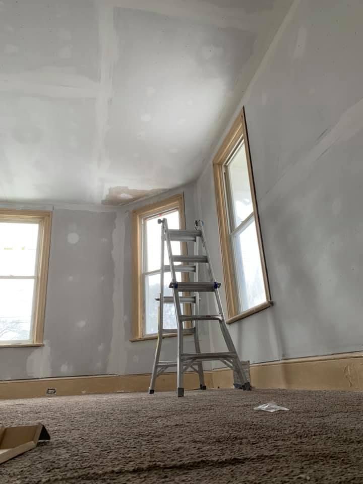 There is a ladder in the middle of the room.