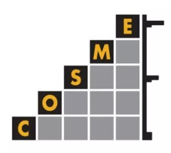 Un escalier avec les lettres ems et c dessus