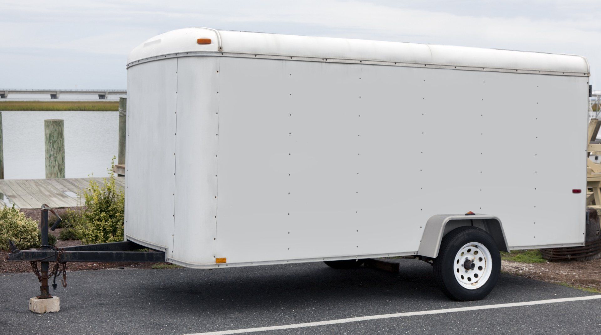 White Trailer Hitches — Las Vegas, NV — Henderson RV